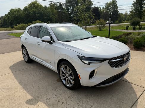 Used 2023 Buick Envision Avenir AWD/4WD image 1