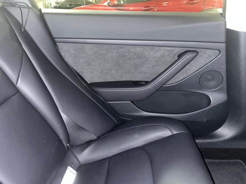 Used 2023 Tesla Model 3 Standard Range image 24