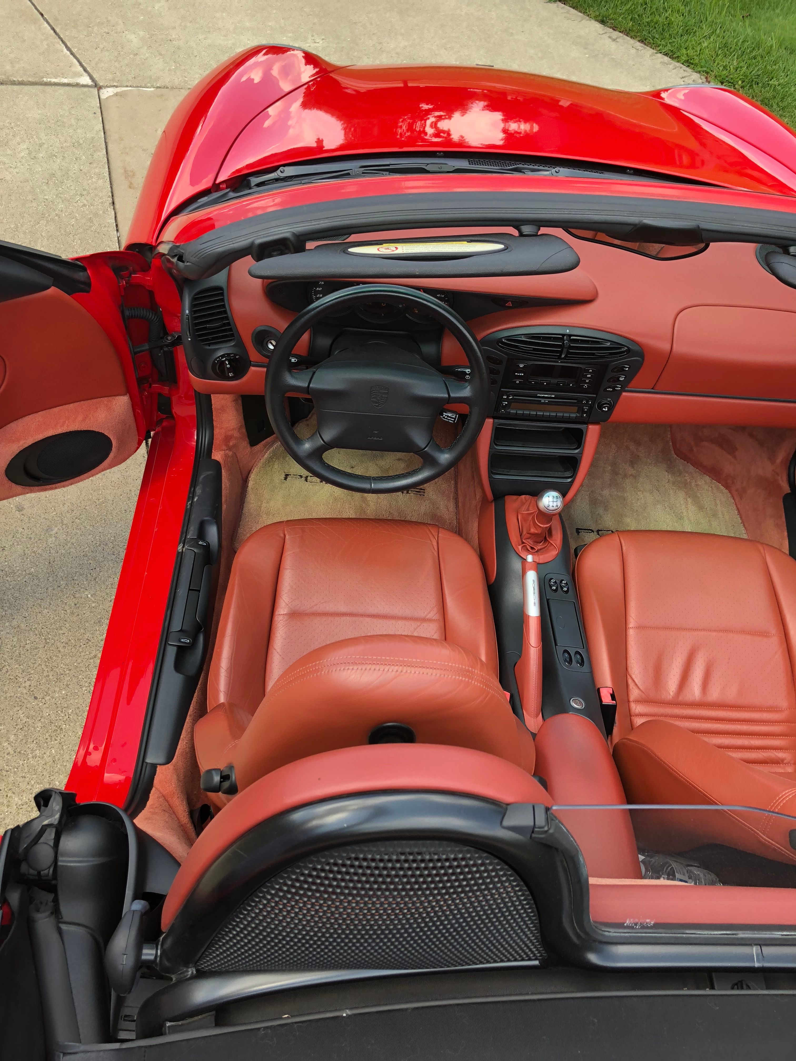 Used 1998 Porsche Boxster RWD image 18