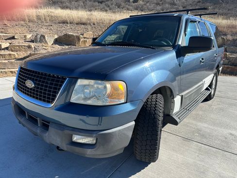 Used 2004 Ford Expedition XLT image 8