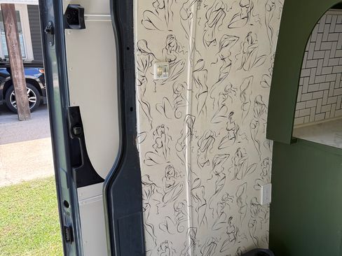 Used 2019 Mercedes-Benz Sprinter 170 image 4