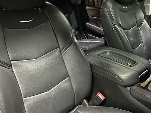 Used 2018 Cadillac Escalade Premium Luxury image 10