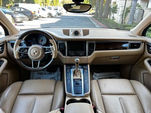 Used 2016 Porsche Macan S image 10