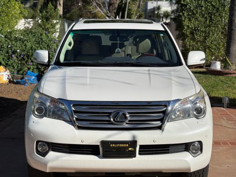 Used 2013 Lexus GX 460 Premium AWD/4WD image 2
