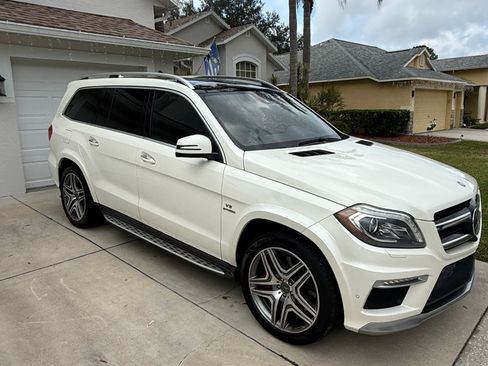Used 2016 Mercedes-Benz GL 63 AMG 4MATIC image 4