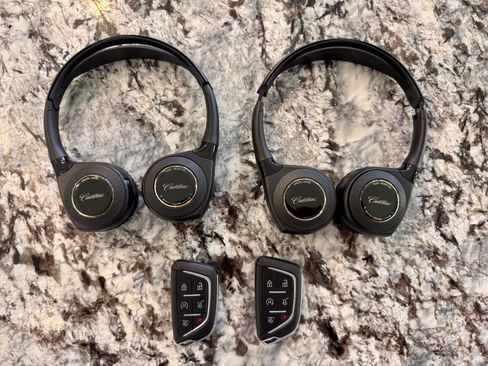 Used 2021 Cadillac Escalade Sport w/ Driver Assist Tech Package image 24