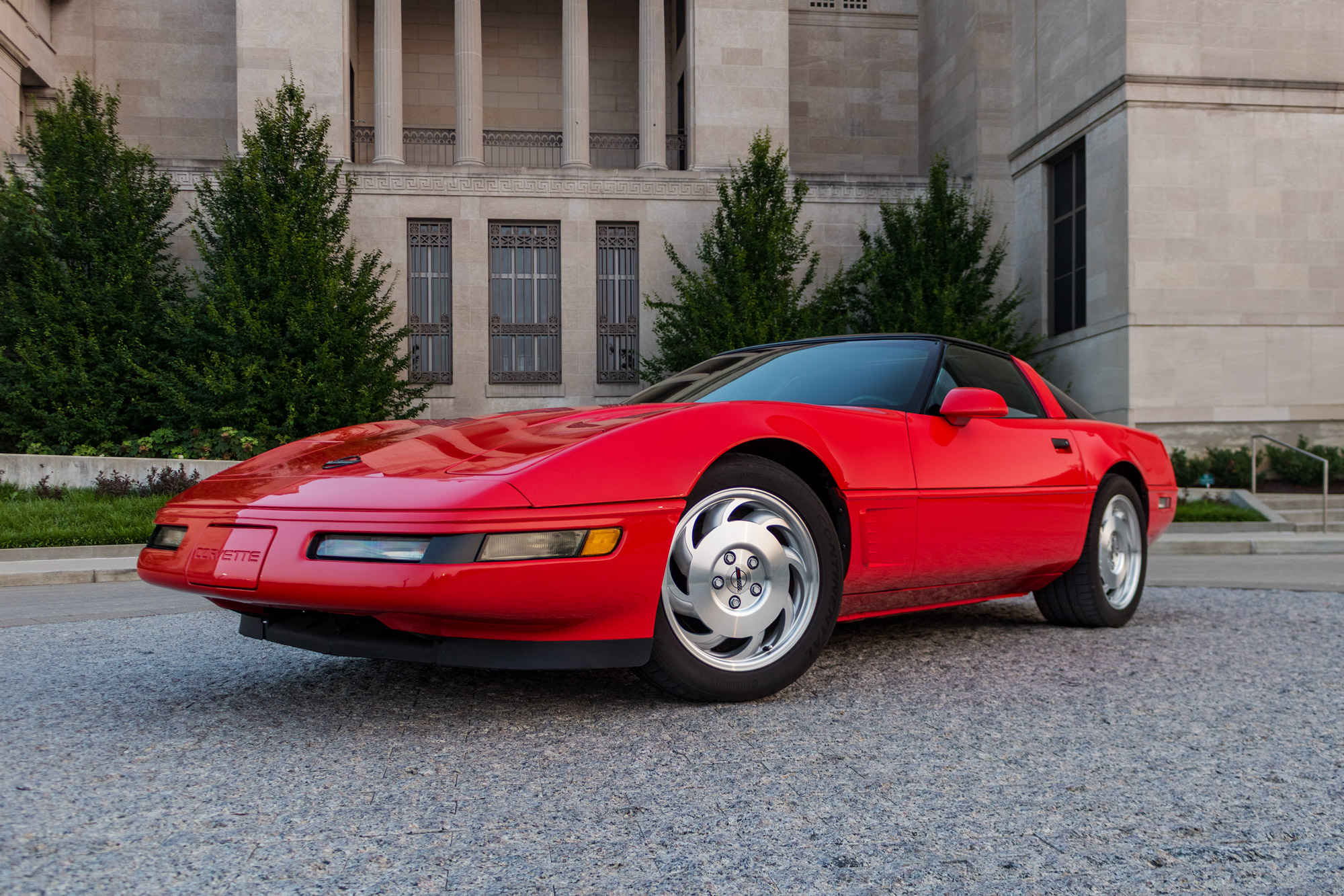 Used 1995 Chevrolet Corvette Coupe RWD image 1