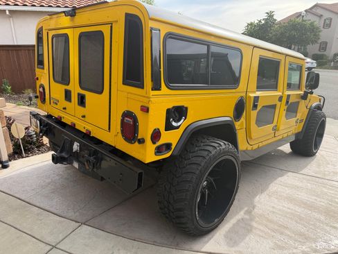 Used 2000 HUMMER H1 4-Door Wagon AWD/4WD image 2