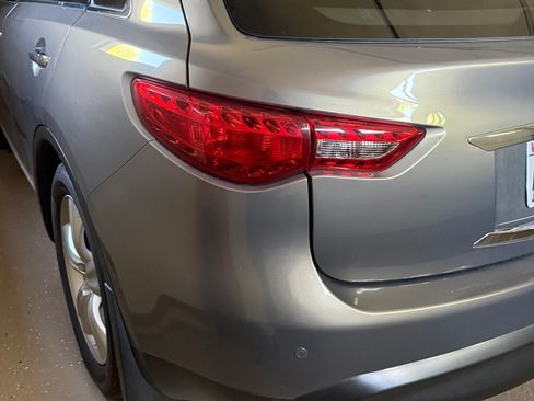 Used 2010 INFINITI FX35 AWD w/ Navigation Pkg image 9