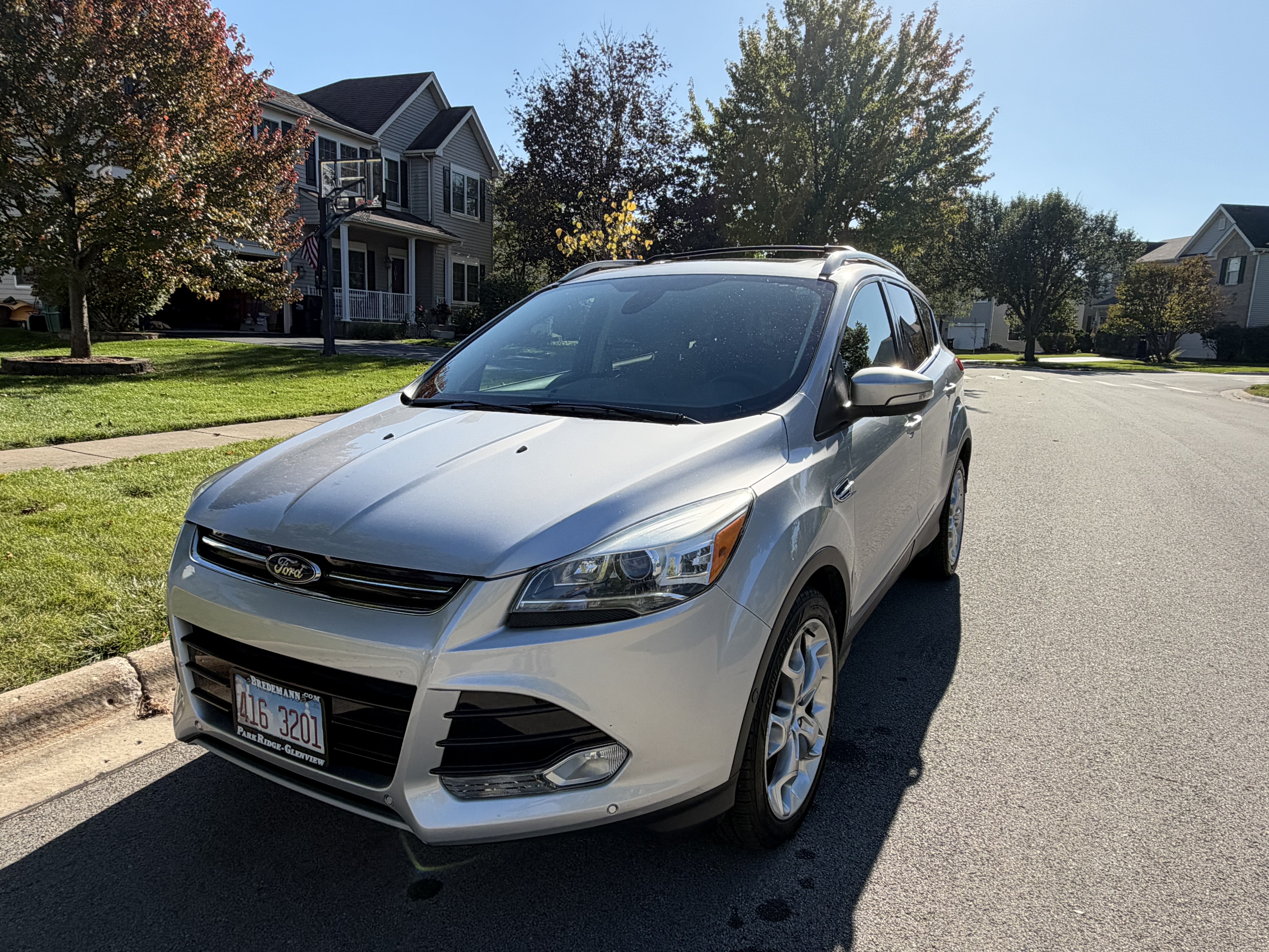 Used 2015 Ford Escape Titanium w/ Equipment Group 301A AWD/4WD image 10