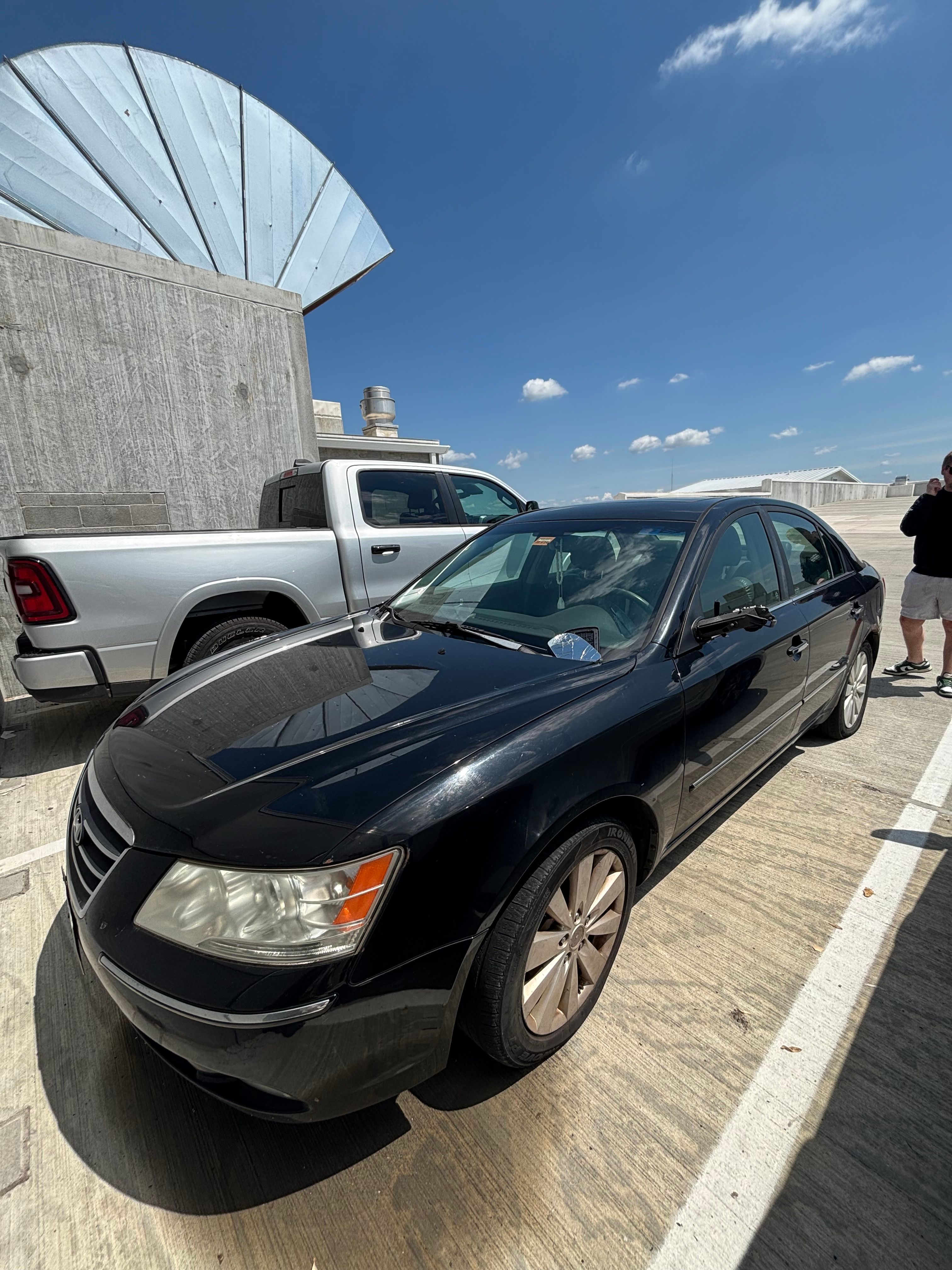 Used 2010 Hyundai Sonata Limited FWD image 2