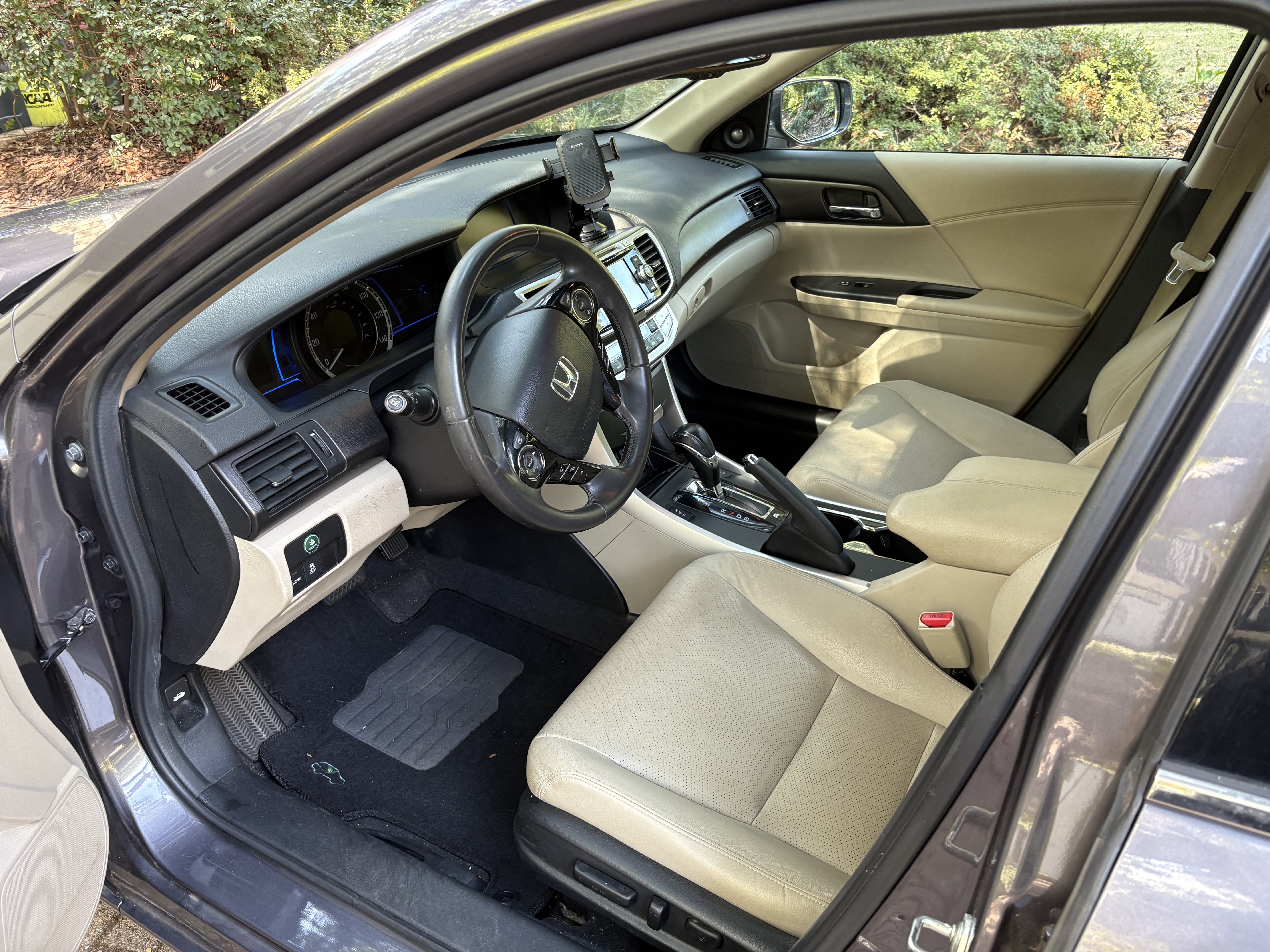 Used 2014 Honda Accord EX-L image 8
