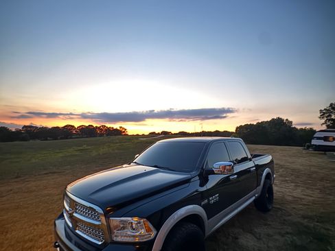 Used 2018 RAM 1500 Laramie w/ Convenience Group image 2