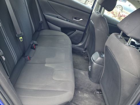 Used 2024 Hyundai Elantra SEL image 17