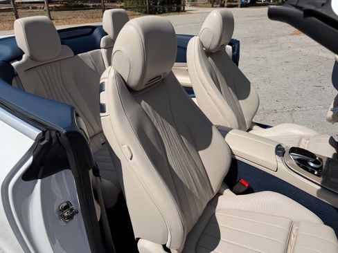 Used 2022 Mercedes-Benz E 450 Cabriolet image 19