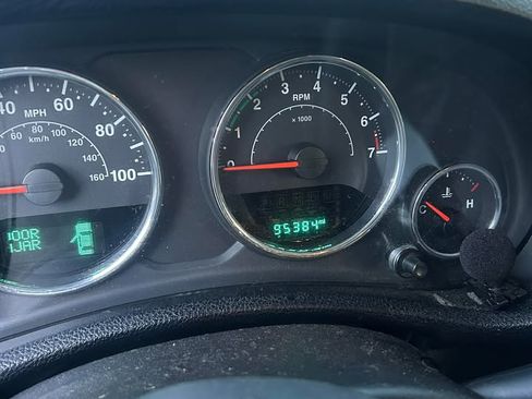 Used 2014 Jeep Wrangler Unlimited Sport w/ Connectivity Group image 14