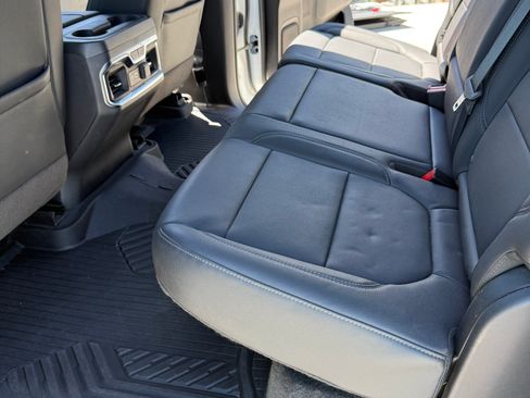 Used 2021 Chevrolet Silverado 1500 LTZ w/ LTZ Premium Package AWD/4WD image 10