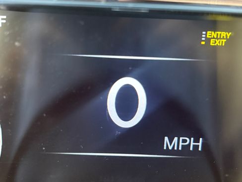 Used 2015 Jeep Grand Cherokee Overland w/ Advanced Technology Group image 9