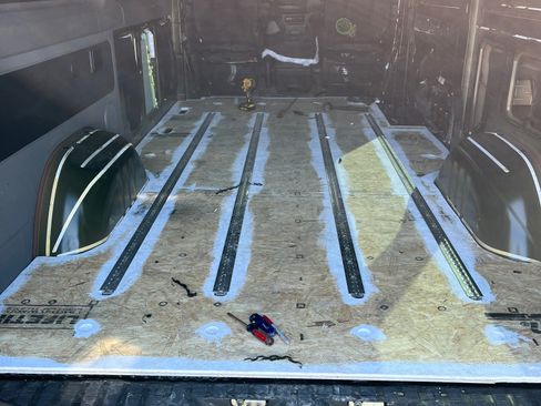 Used 2017 Mercedes-Benz Sprinter 2500 image 9