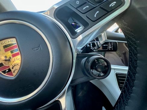 Used 2020 Porsche Panamera GTS image 20