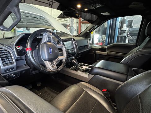 Used 2018 Ford F150 Raptor w/ Equipment Group 802A Luxury AWD/4WD image 8