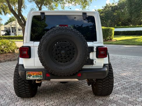 Used 2023 Jeep Wrangler Unlimited Rubicon 392 w/ Xtreme Recon 35" Tire Package AWD/4WD image 6