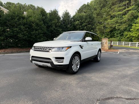 Used 2017 Land Rover Range Rover Sport HSE AWD/4WD image 4