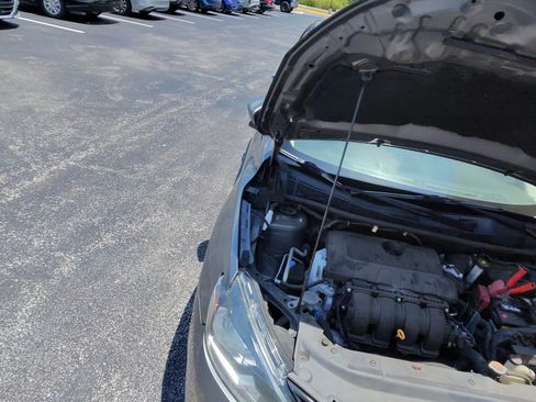 Used 2016 Nissan Sentra S FWD image 6