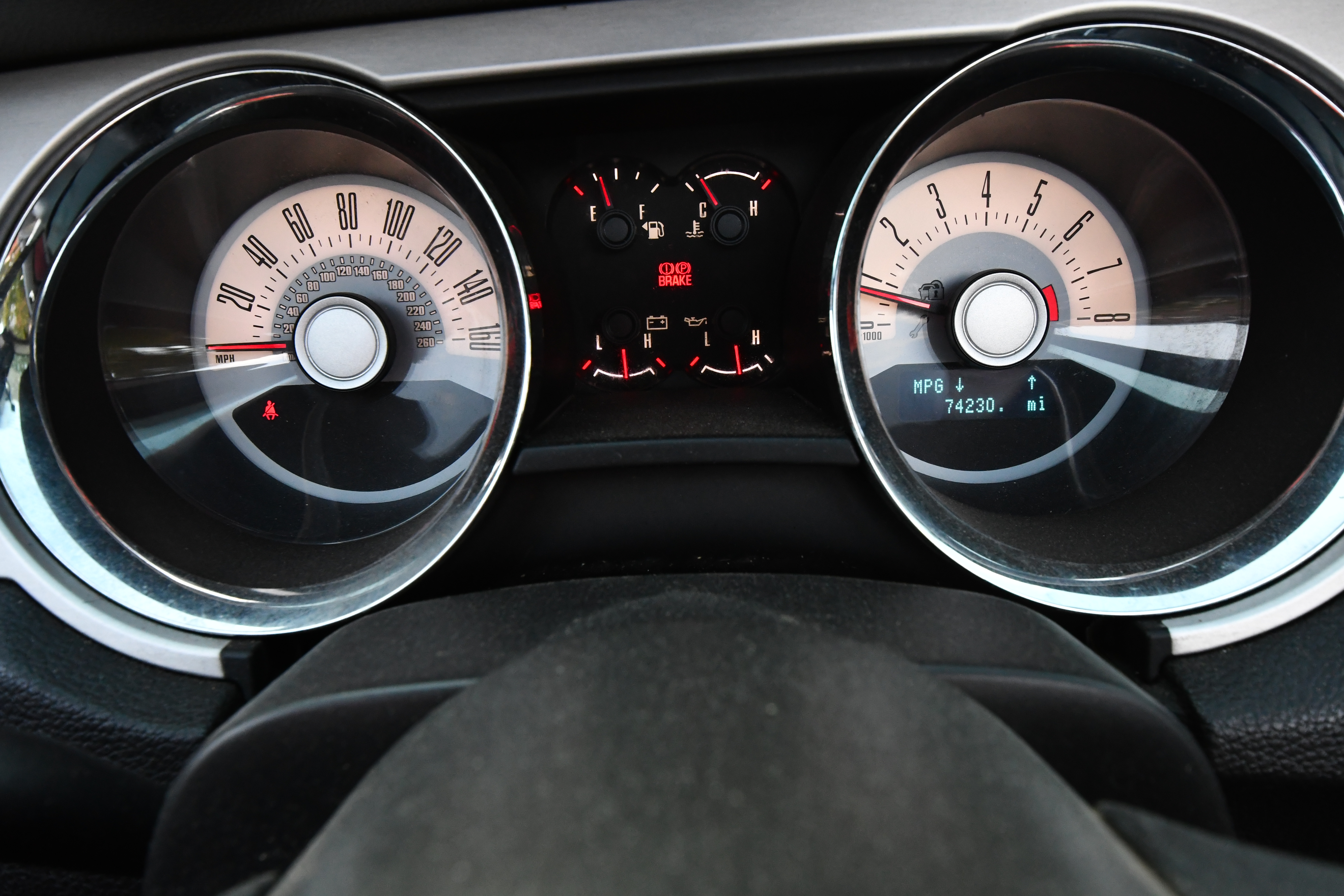 Used 2012 Ford Mustang GT Premium w/ Security Pkg RWD image 10