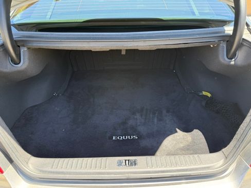 Used 2013 Hyundai Equus Signature RWD image 20