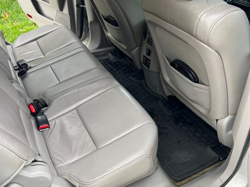 Used 2014 Honda Pilot Touring image 12