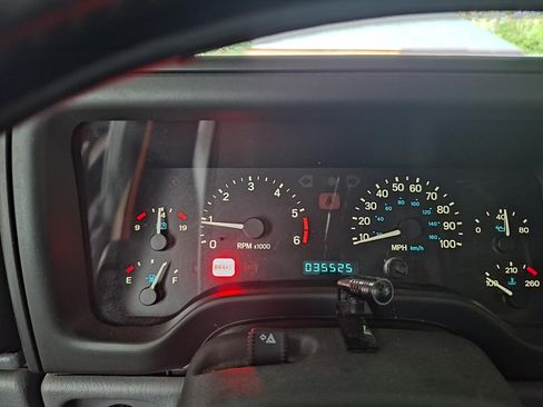 Used 1998 Jeep Wrangler Sport image 5