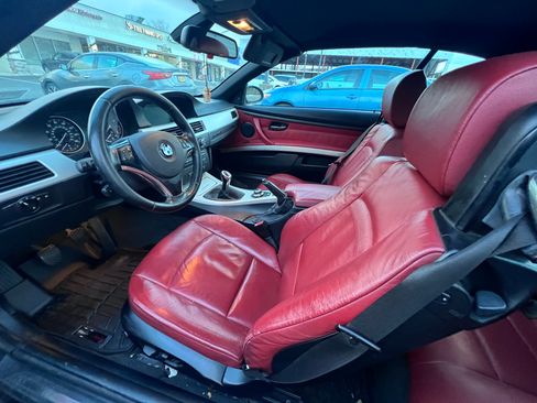 Used 2008 BMW 335i Convertible image 9