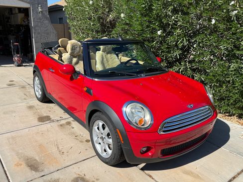 Used 2010 MINI Cooper Convertible FWD image 10