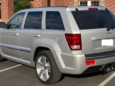 Used 2006 Jeep Grand Cherokee SRT8 w/ SRT Option Group I image 6