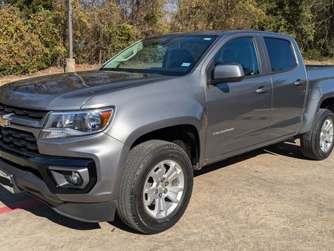 Used 2021 Chevrolet Colorado LT w/ LT Convenience Package image 1