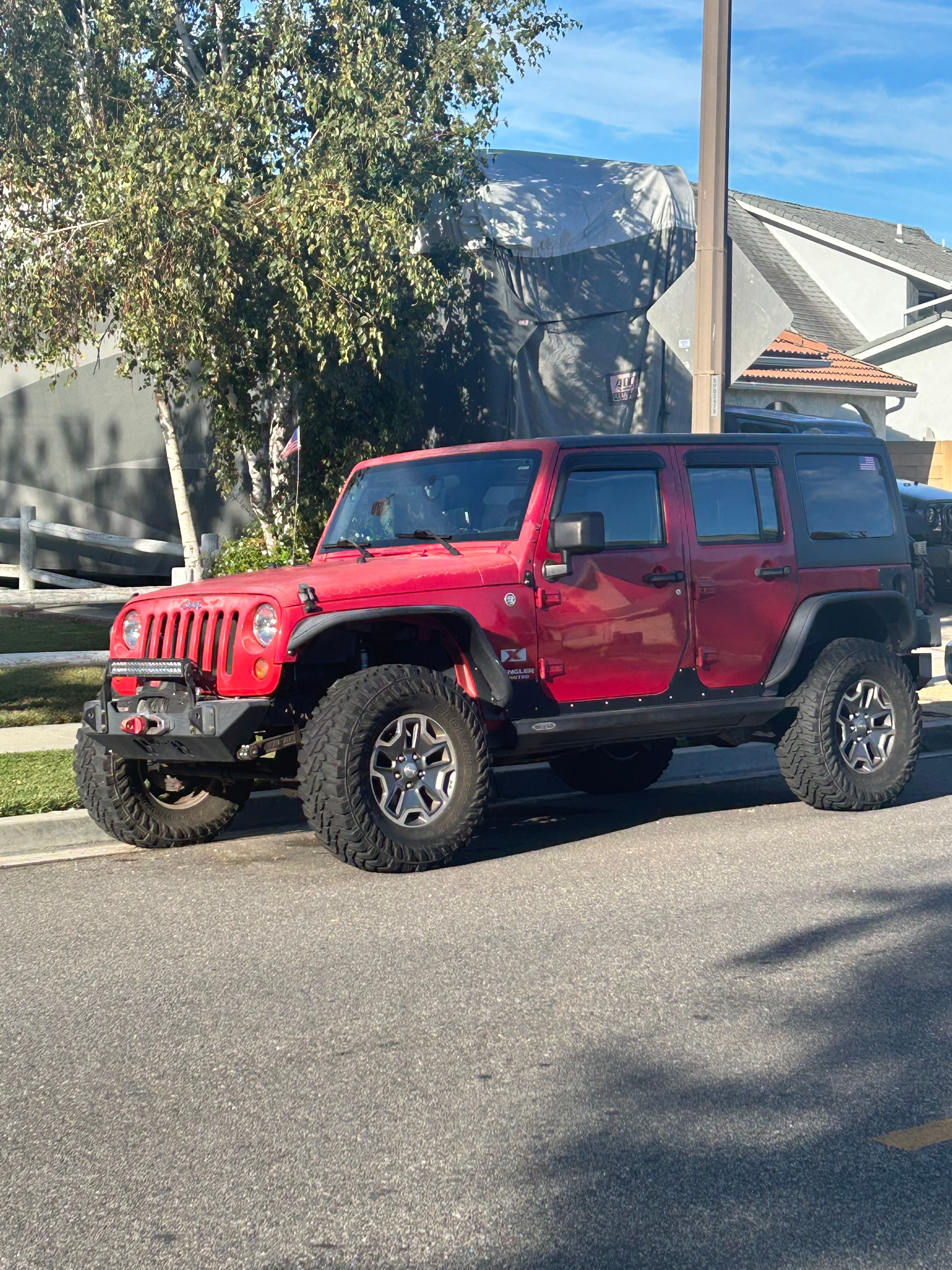 Used 2007 Jeep Wrangler Unlimited X AWD/4WD image 1