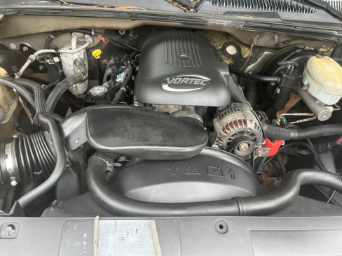 Used 2004 Chevrolet Silverado 1500 LS RWD image 9