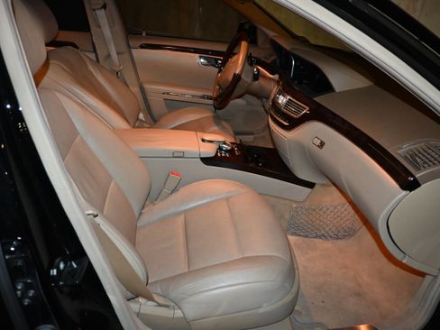 Used 2013 Mercedes-Benz S 550 image 19