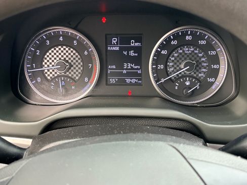 Used 2019 Hyundai Elantra SE w/ Cargo Package image 16