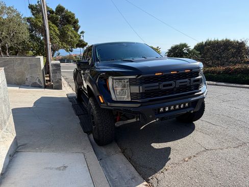 Used 2021 Ford F150 Raptor w/ Equipment Group 801A High AWD/4WD image 6