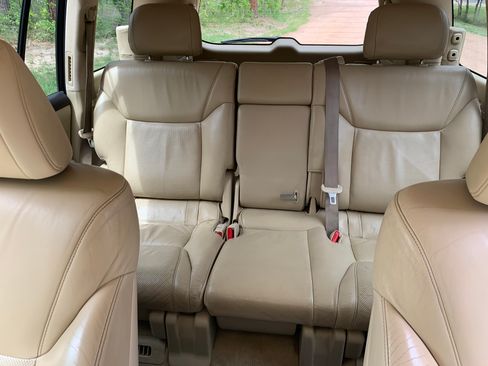 Used 2011 Lexus LX 570 570 Sport Utility 4D w/ Luxury Pkg w/Pre-crash image 16