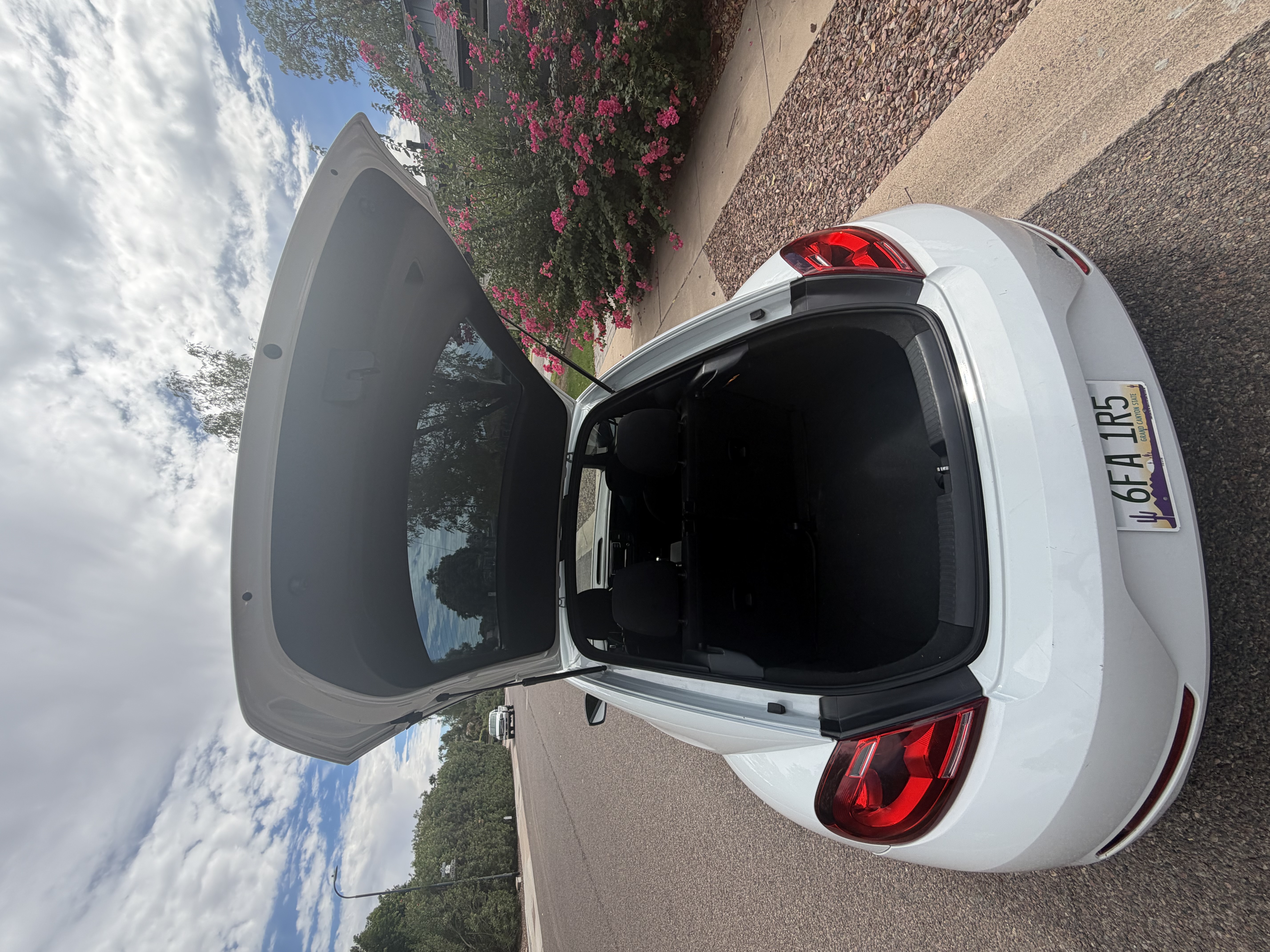 Used 2017 Volkswagen Beetle 1.8T S FWD image 13