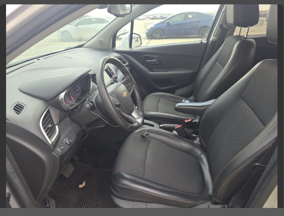 Used 2018 Chevrolet Trax LT w/ LT Convenience Package AWD/4WD image 6