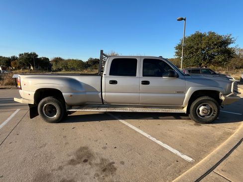 Used 2004 Chevrolet Silverado 3500 LS w/ Skid Plate Package image 4