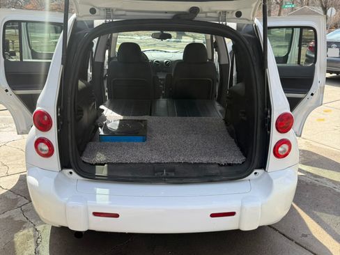 Used 2011 Chevrolet HHR LT image 21