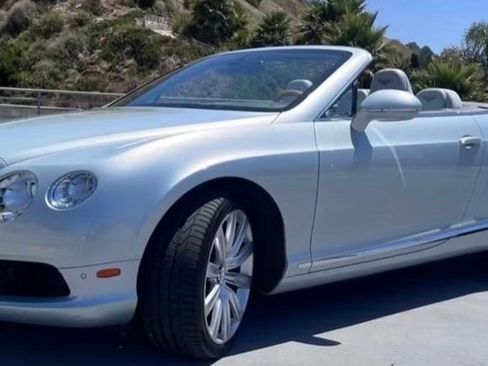 Used 2014 Bentley Continental GT image 1