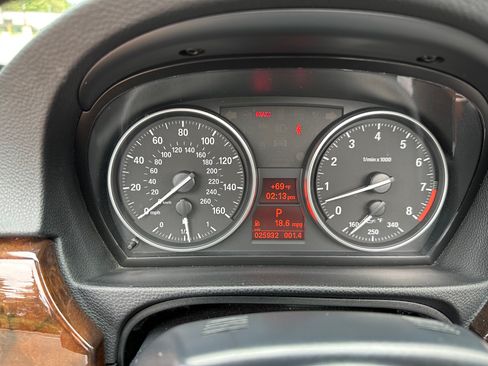 Used 2012 BMW 328i Convertible RWD image 19