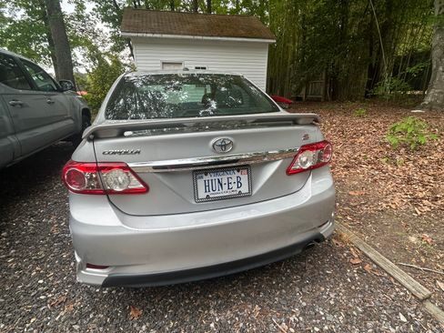 Used 2013 Toyota Corolla S w/ Premium Pkg image 5