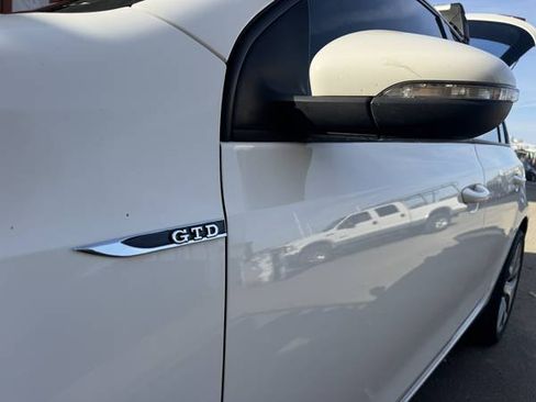 Used 2012 Volkswagen Golf TDI image 17